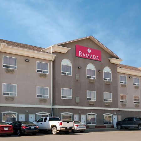 Ramada By Wyndham Weyburn Ξενοδοχείο Εξωτερικό φωτογραφία