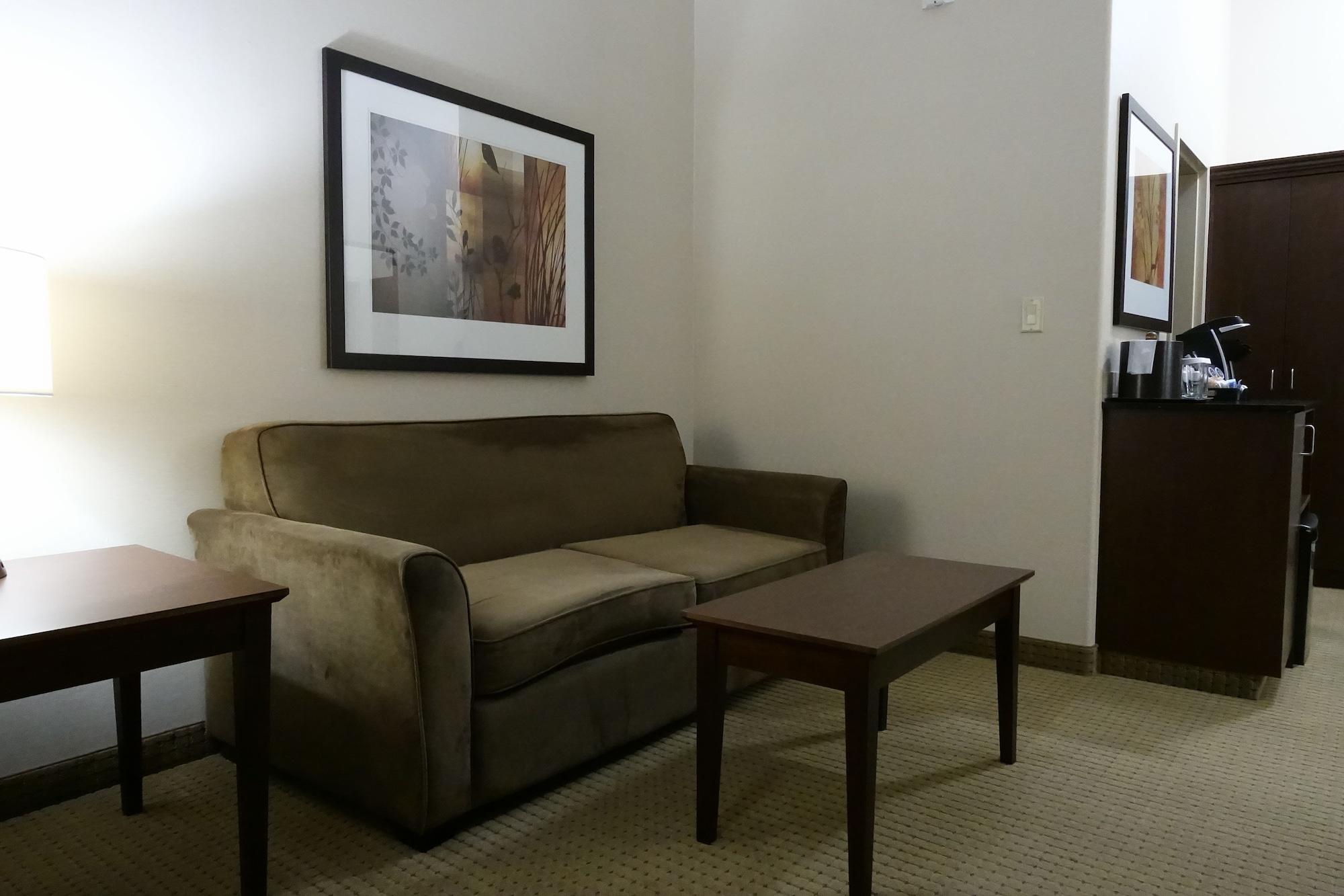 Ramada By Wyndham Weyburn Ξενοδοχείο Εξωτερικό φωτογραφία