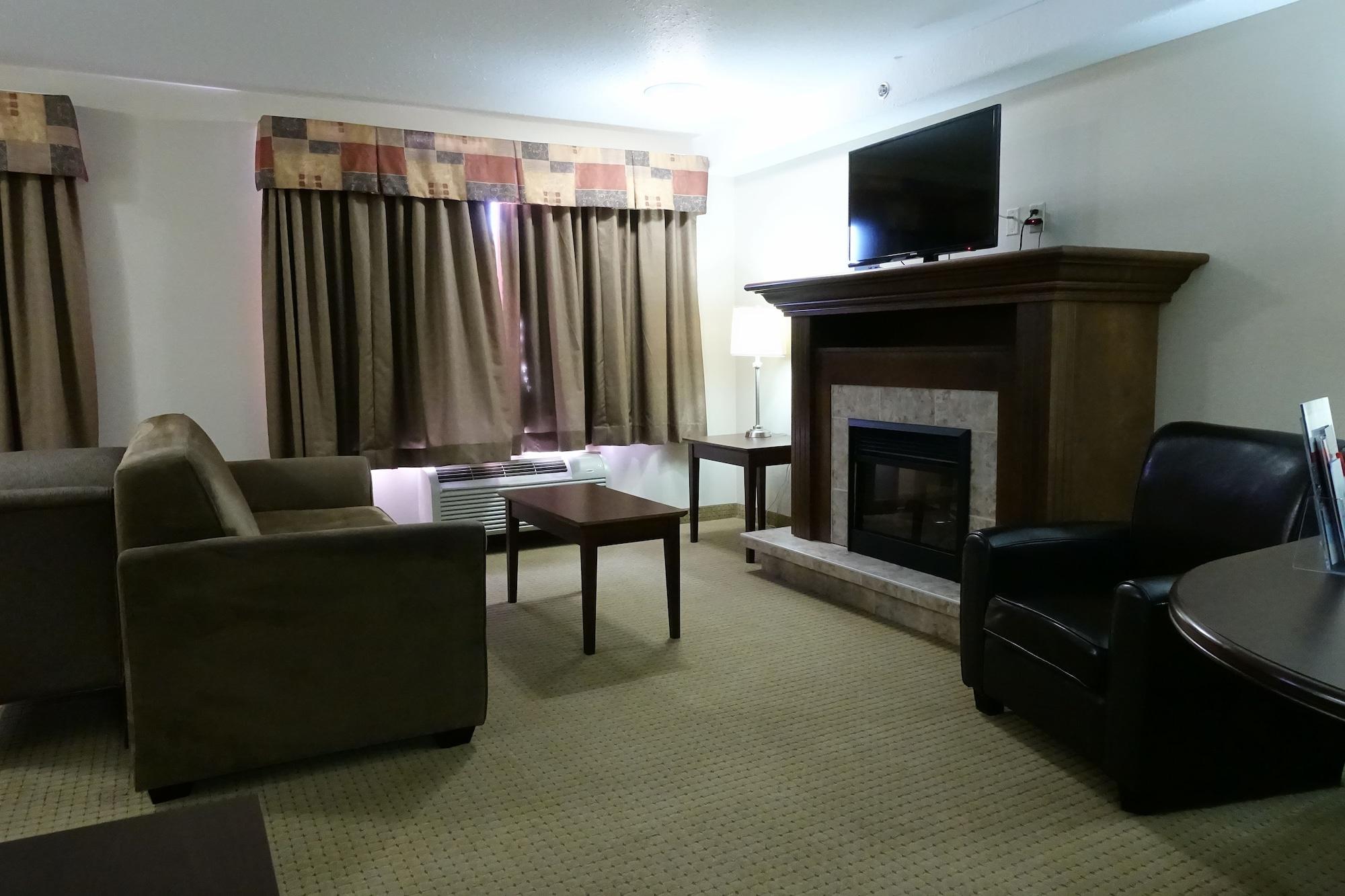 Ramada By Wyndham Weyburn Ξενοδοχείο Εξωτερικό φωτογραφία