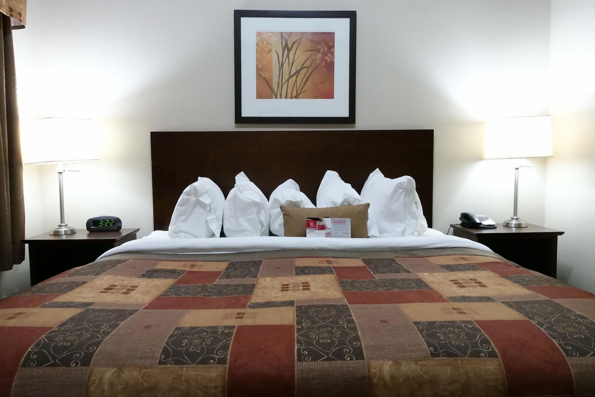 Ramada By Wyndham Weyburn Ξενοδοχείο Εξωτερικό φωτογραφία