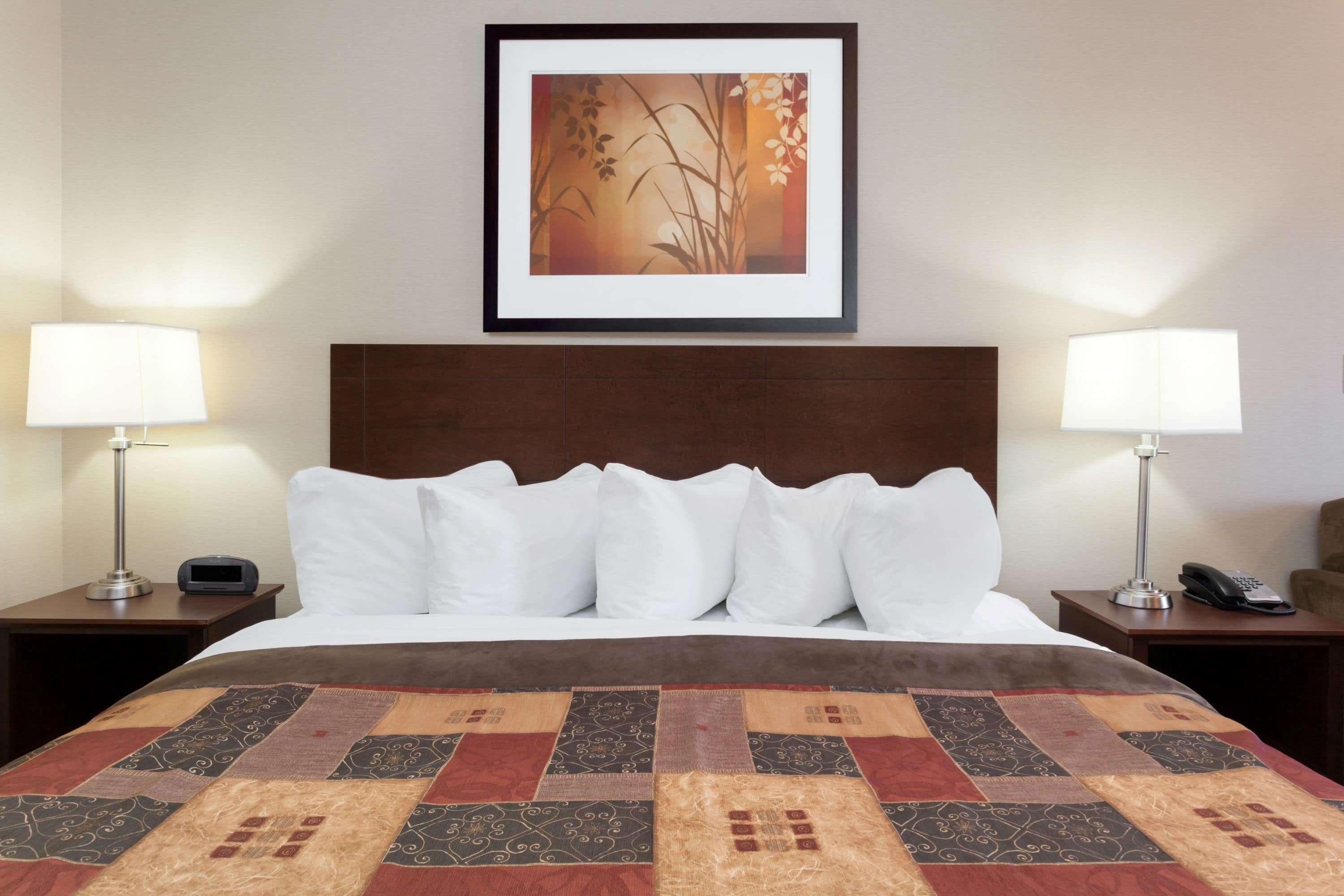 Ramada By Wyndham Weyburn Ξενοδοχείο Εξωτερικό φωτογραφία