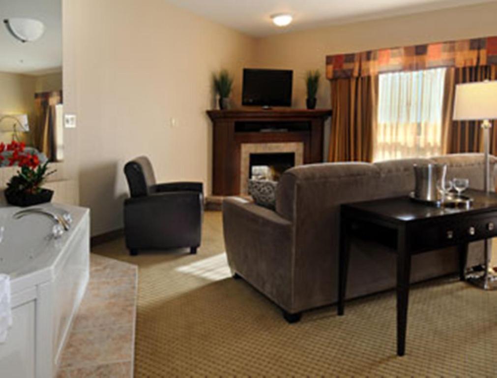 Ramada By Wyndham Weyburn Ξενοδοχείο Δωμάτιο φωτογραφία