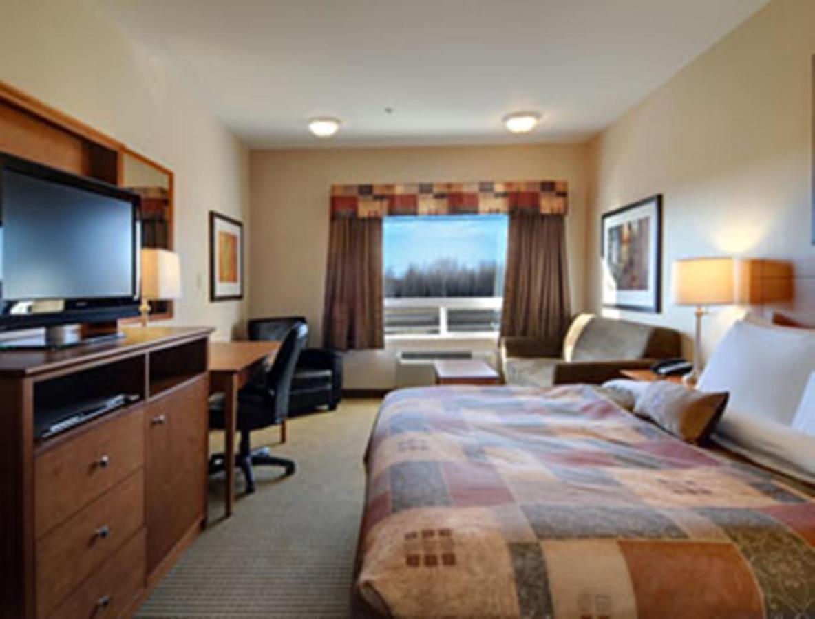 Ramada By Wyndham Weyburn Ξενοδοχείο Δωμάτιο φωτογραφία