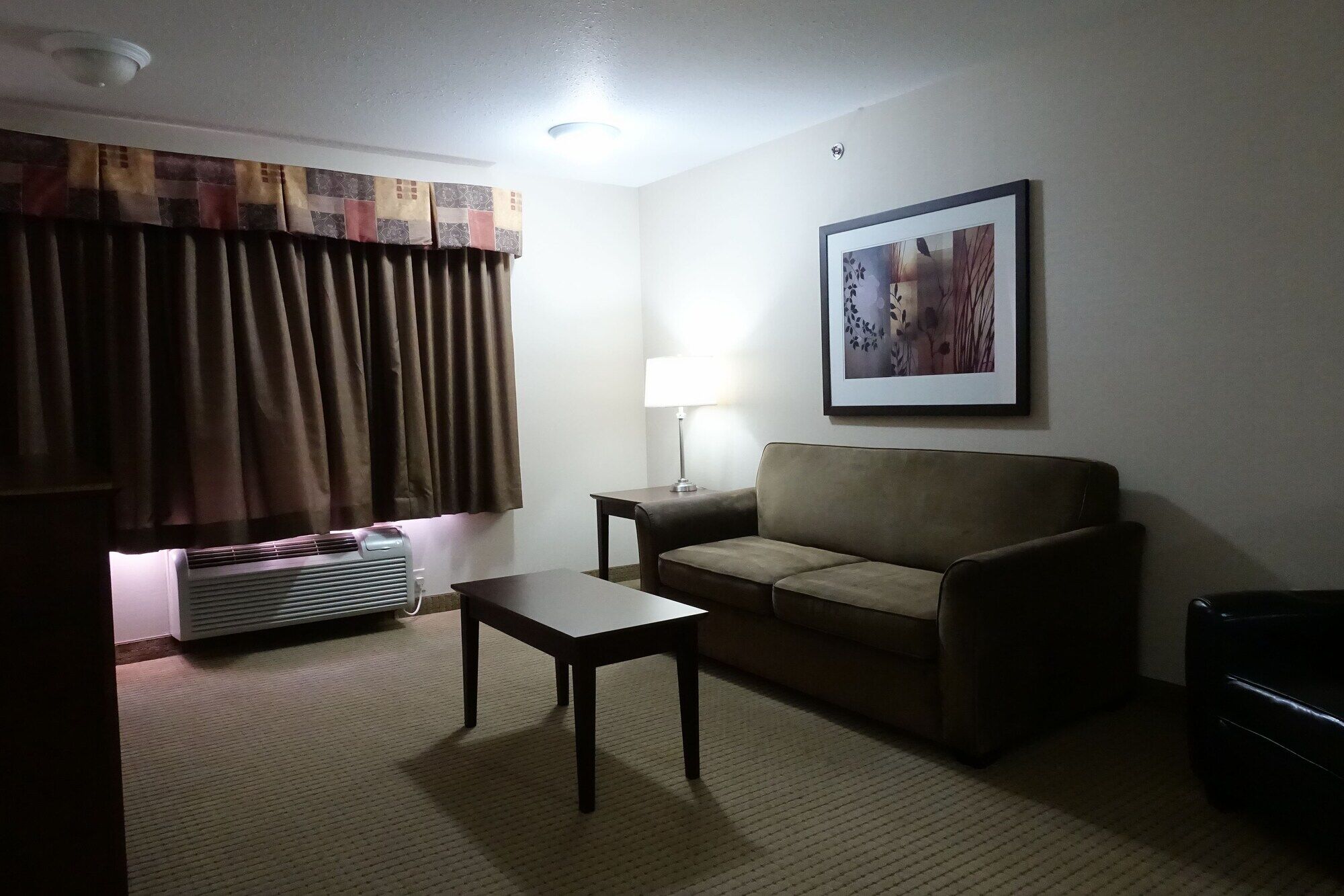 Ramada By Wyndham Weyburn Ξενοδοχείο Εξωτερικό φωτογραφία