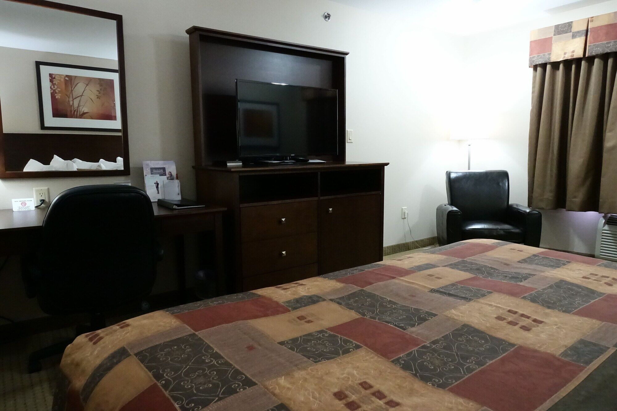 Ramada By Wyndham Weyburn Ξενοδοχείο Εξωτερικό φωτογραφία