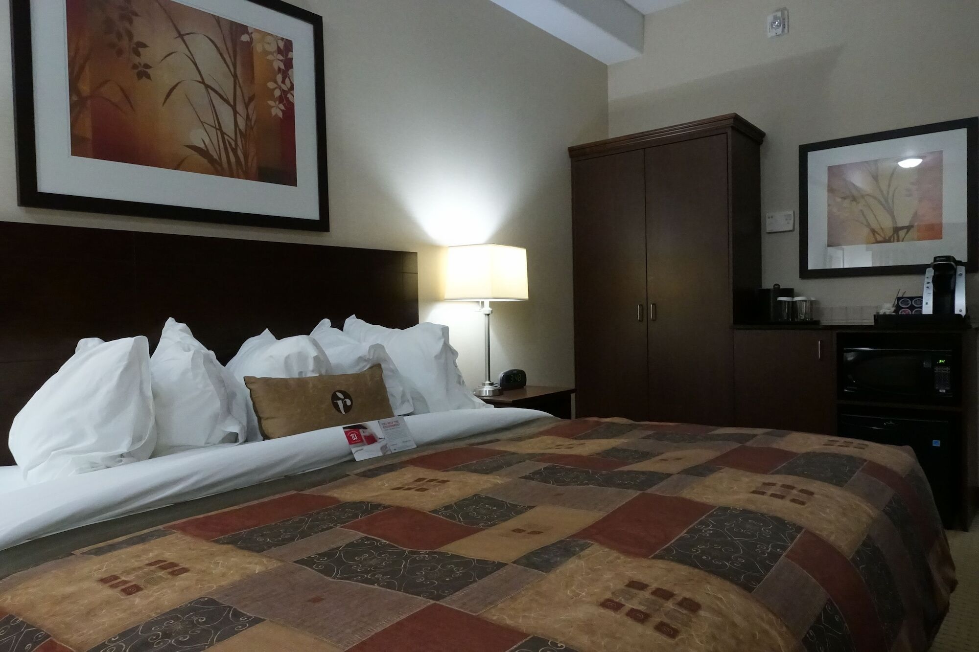 Ramada By Wyndham Weyburn Ξενοδοχείο Εξωτερικό φωτογραφία